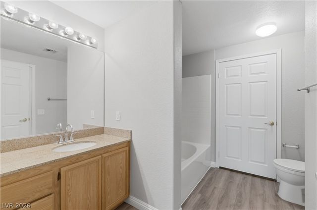 9975 Peace Way 1042, Las Vegas, NV 89147