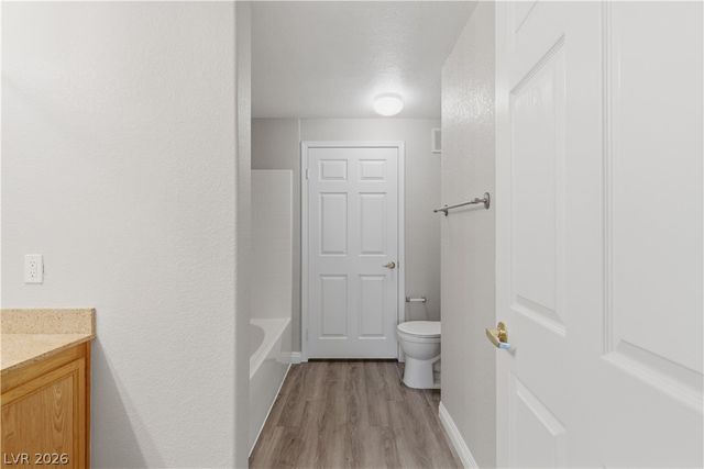 9975 Peace Way 1042, Las Vegas, NV 89147