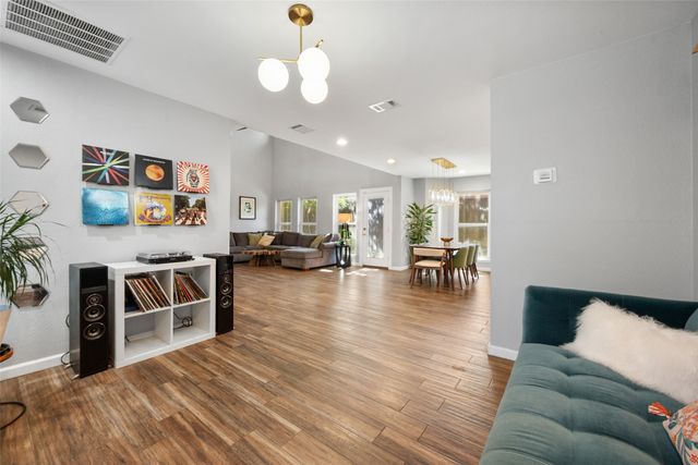 3512 Townlake Circle, Arlington, TX 76016