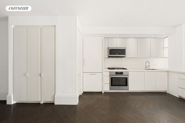 101 Wall St Apt 14C, New York City, NY 10005