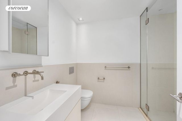 101 Wall St Apt 14C, New York City, NY 10005