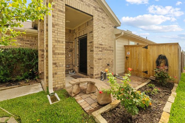 728 Autumn Cherry Trail, Magnolia, TX 77354