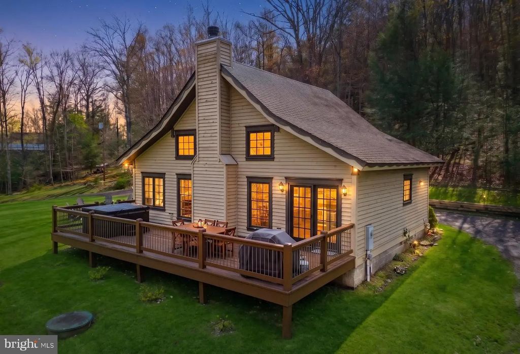 Image 1 of property listing at 247 SLOAN TRACT RD, Oakland, MD 21550