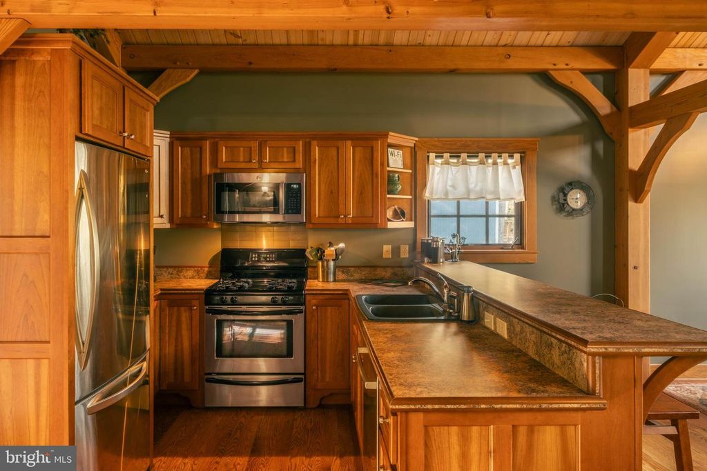 Image 5 of property listing at 247 SLOAN TRACT RD, Oakland, MD 21550
