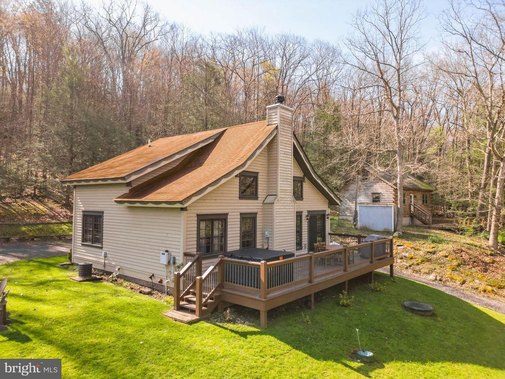 Image 52 of property listing at 247 SLOAN TRACT RD, Oakland, MD 21550