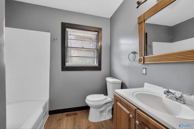 3901 W Crestview Drive, Huntsville, AL 35816