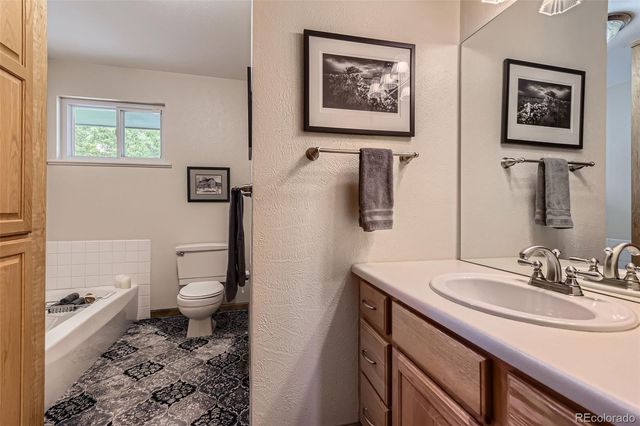 1651 E Kettle Avenue, Centennial, CO 80122