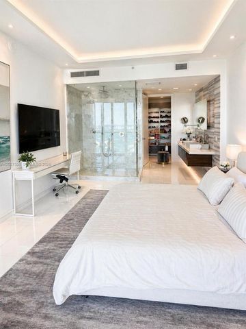 1100 Biscayne Blvd 4001, Miami, FL 33132