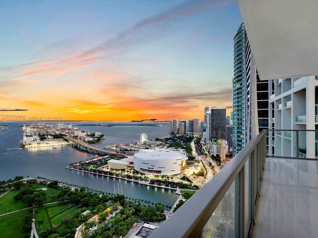 1100 Biscayne Blvd 4001, Miami, FL 33132