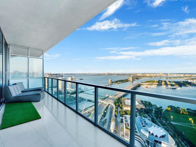 1100 Biscayne Blvd 4001, Miami, FL 33132