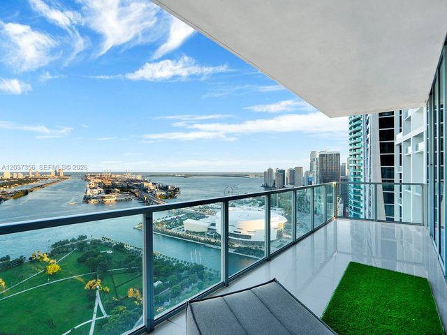 1100 Biscayne Blvd 4001, Miami, FL 33132