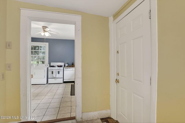 1231 Monroe Street, Jackson, MS 39202