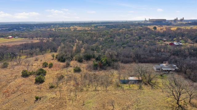 8005 Contrary Creek Road, Granbury, TX 76048