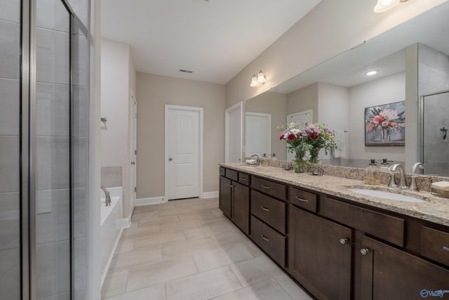 107 Fowler Creek Way, Hazel Green, AL 35750