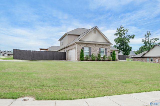 107 Fowler Creek Way, Hazel Green, AL 35750