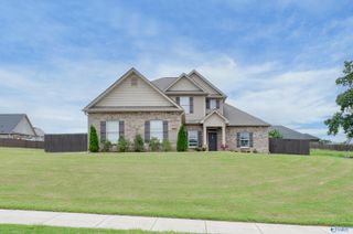 107 Fowler Creek Way, Hazel Green, AL 35750