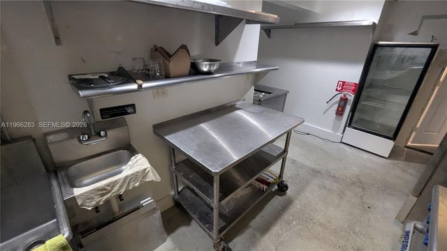 1020 71st St R-106, Miami Beach, FL 33141