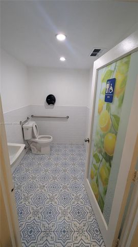 1020 71st St R-106, Miami Beach, FL 33141