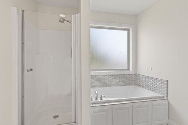 3203 BALLARD MILL DR, Columbia, MO 65203