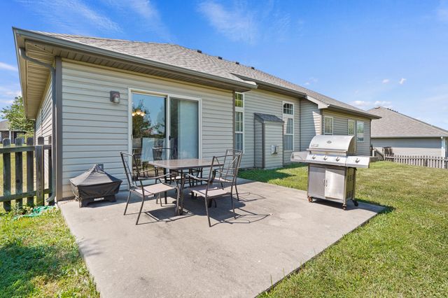 3203 BALLARD MILL DR, Columbia, MO 65203