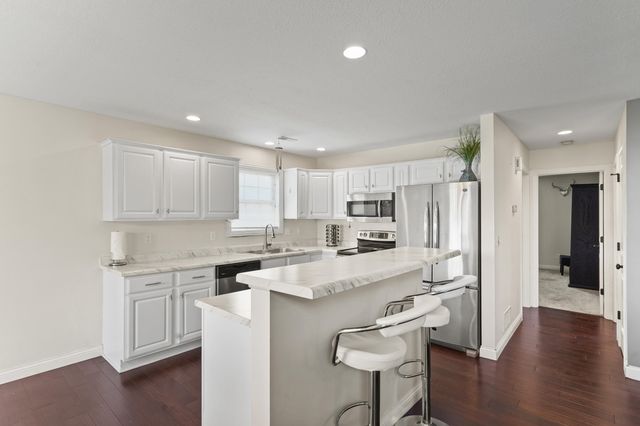 3203 BALLARD MILL DR, Columbia, MO 65203