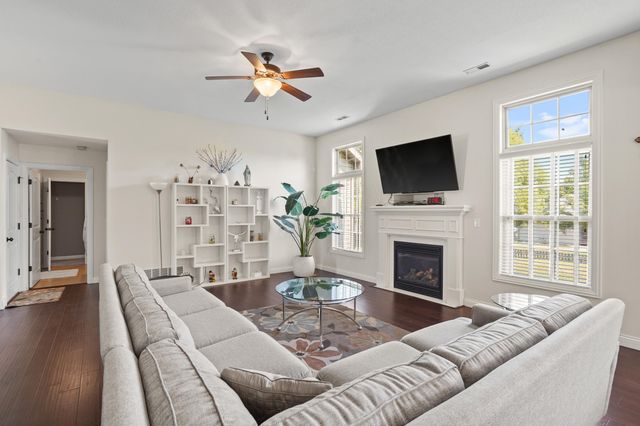 3203 BALLARD MILL DR, Columbia, MO 65203