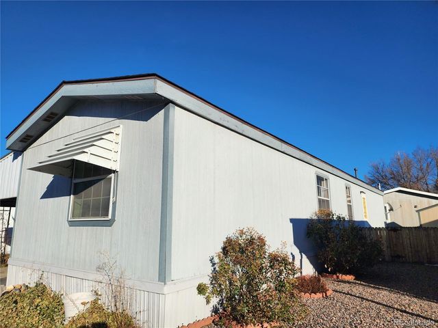 729 17th Avenue, Longmont, CO 80501