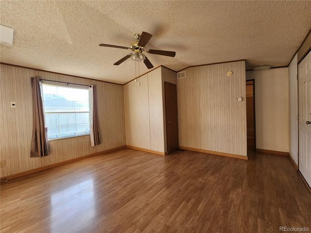 729 17th Avenue, Longmont, CO 80501