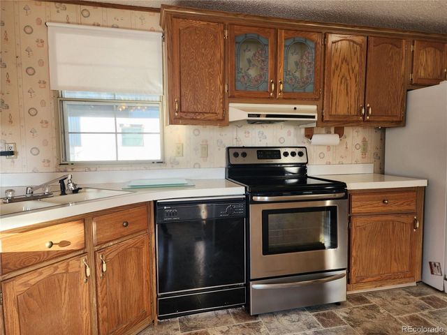 729 17th Avenue, Longmont, CO 80501