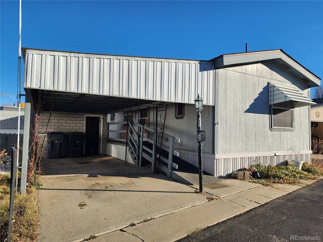 729 17th Avenue, Longmont, CO 80501