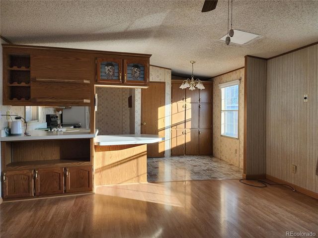 729 17th Avenue, Longmont, CO 80501
