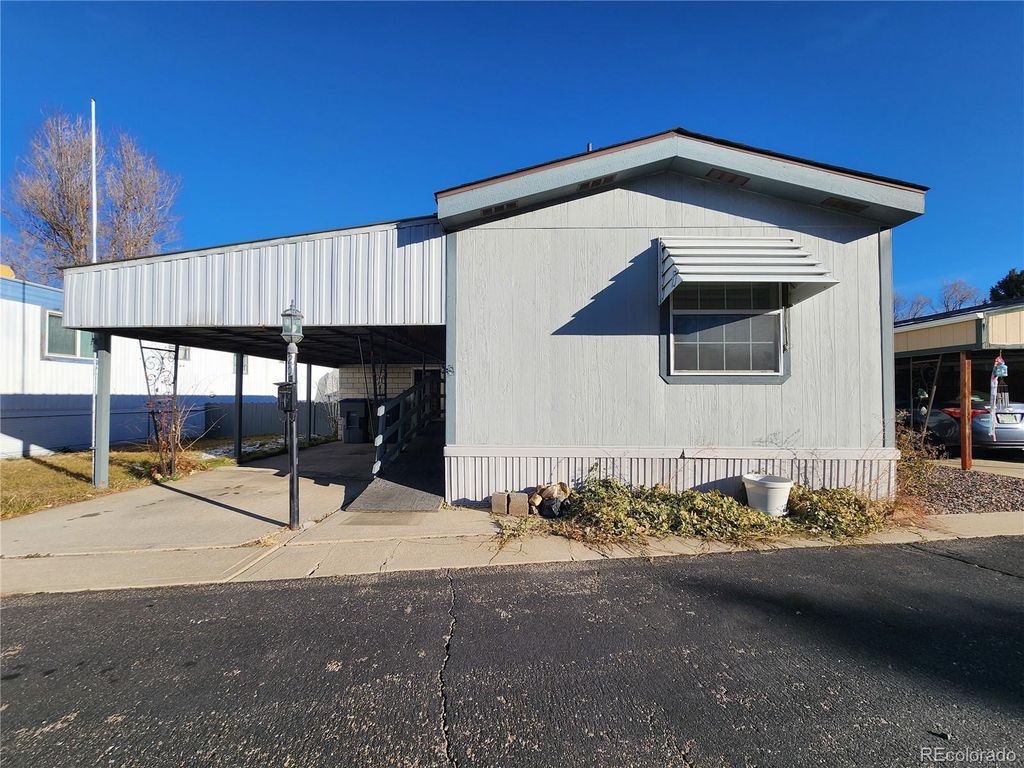 729 17th Avenue, Longmont, CO 80501