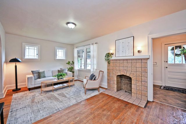 1134 Fairbanks Avenue, Cincinnati, OH 45205