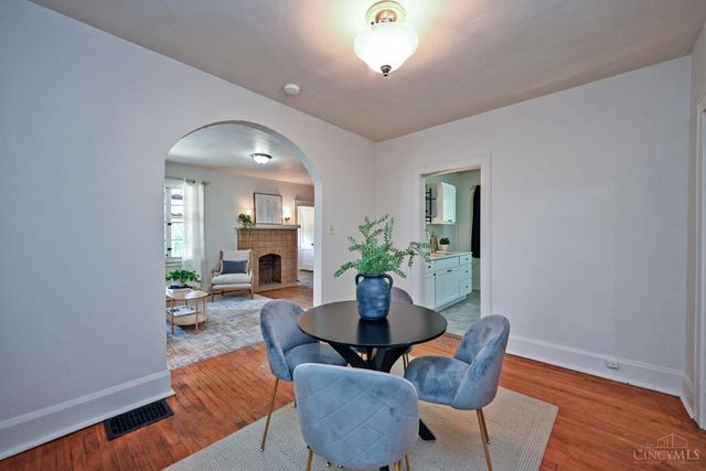 1134 Fairbanks Avenue, Cincinnati, OH 45205