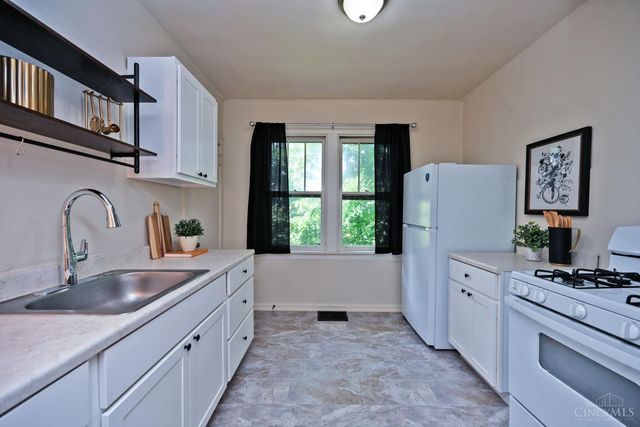 1134 Fairbanks Avenue, Cincinnati, OH 45205