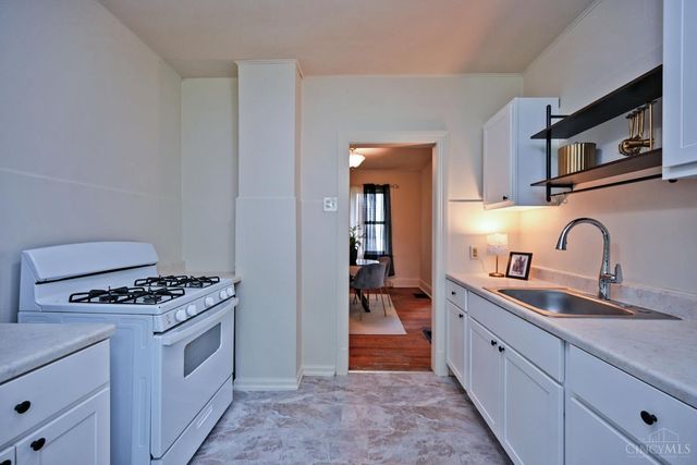 1134 Fairbanks Avenue, Cincinnati, OH 45205