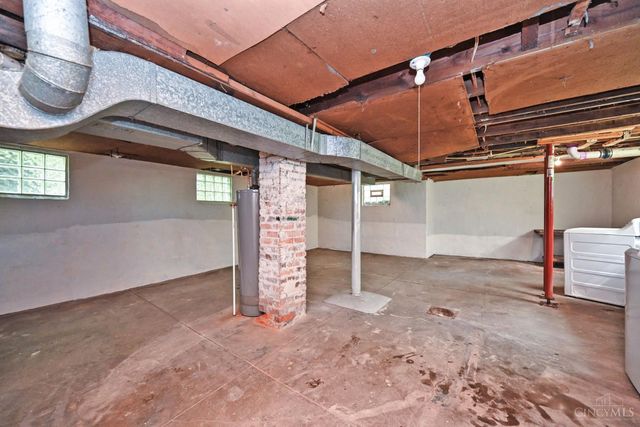 1134 Fairbanks Avenue, Cincinnati, OH 45205