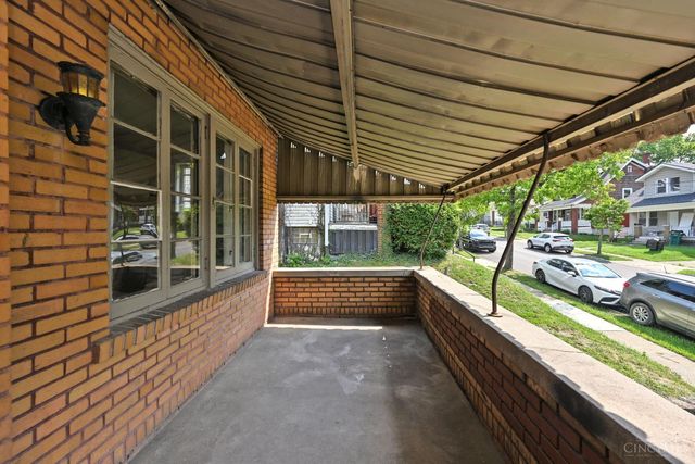 1134 Fairbanks Avenue, Cincinnati, OH 45205