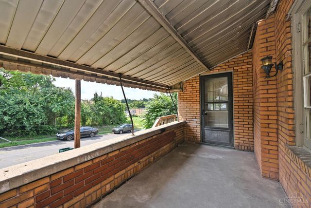 1134 Fairbanks Avenue, Cincinnati, OH 45205