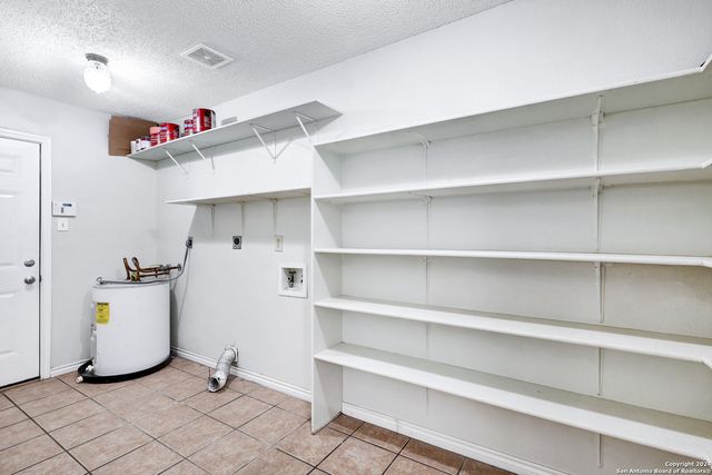 8047 Cantura Mills, Converse, TX 78109