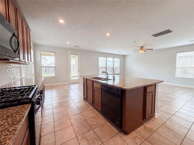 4022 Lake Cypress Circle, Houston, TX 77068