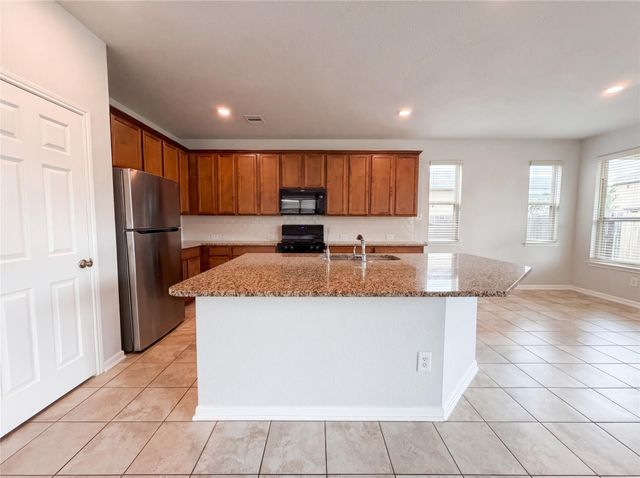 4022 Lake Cypress Circle, Houston, TX 77068