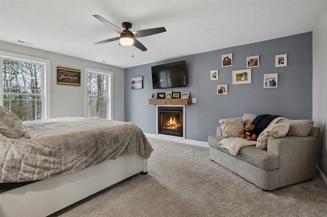 34 Horizon Drive, Goffstown, NH 03045
