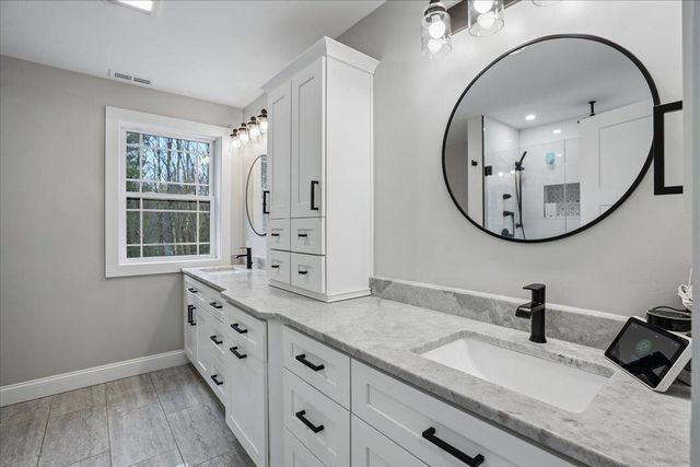 34 Horizon Drive, Goffstown, NH 03045