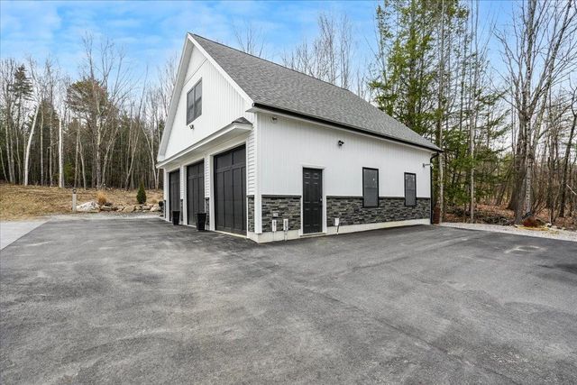 34 Horizon Drive, Goffstown, NH 03045