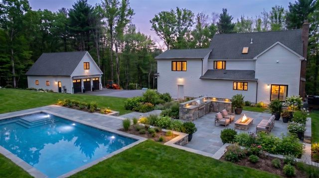 34 Horizon Drive, Goffstown, NH 03045