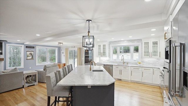 34 Horizon Drive, Goffstown, NH 03045