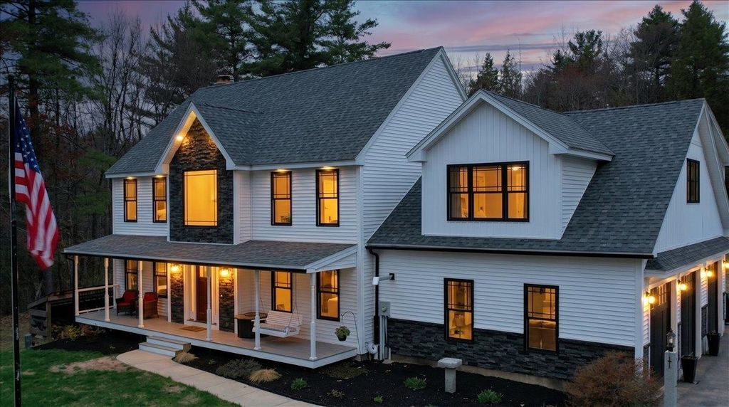 34 Horizon Drive, Goffstown, NH 03045