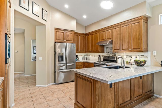 42240 Sari Court, Palm Desert, CA 92211