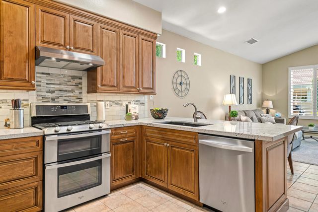 42240 Sari Court, Palm Desert, CA 92211